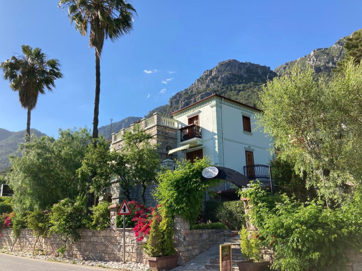 Portofino Boutique Hotel อัคยาคา ภายนอก รูปภาพ