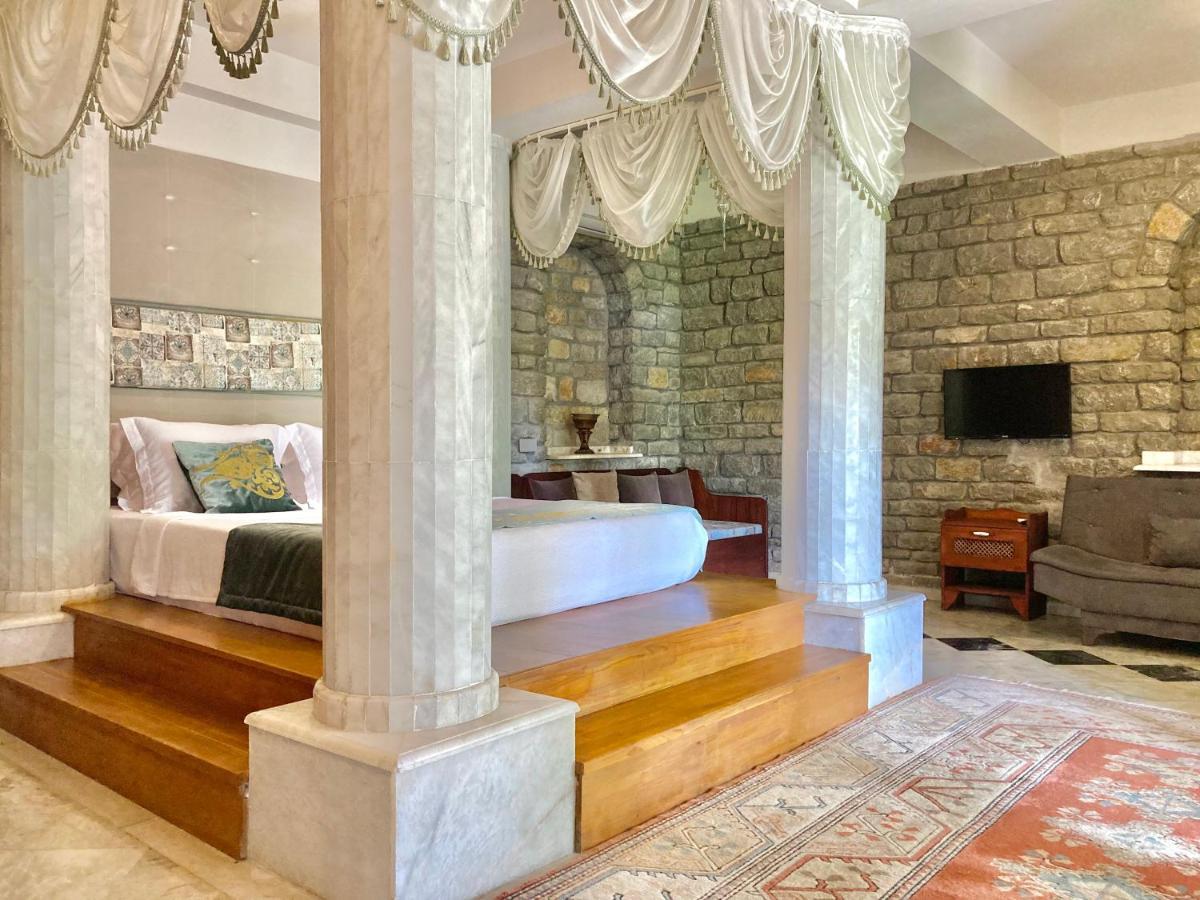 Portofino Boutique Hotel อัคยาคา ภายนอก รูปภาพ